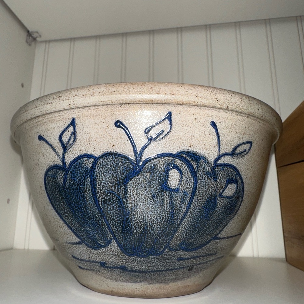 Rockdale Union Pottery Bowl